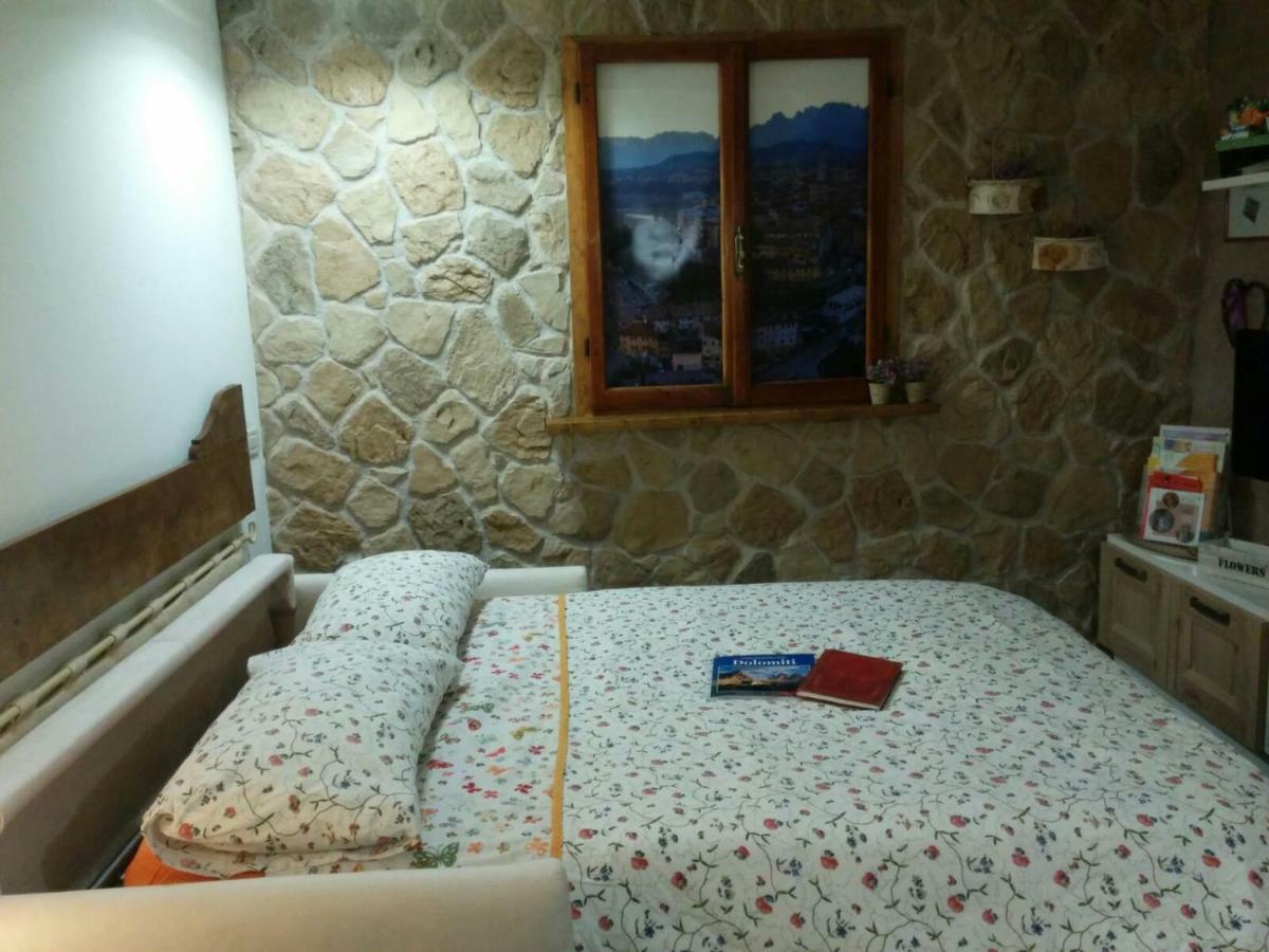 Casetta Next To The Creek Dino Buzzati Belluno Exterior foto